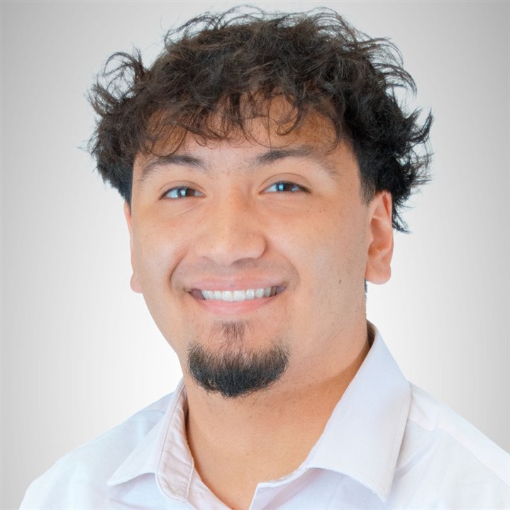 Cruz Bernal