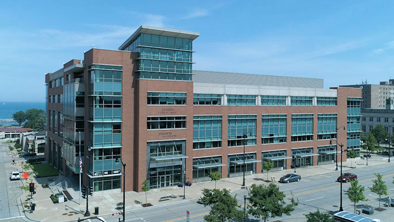 aerial shot of 555 main street building